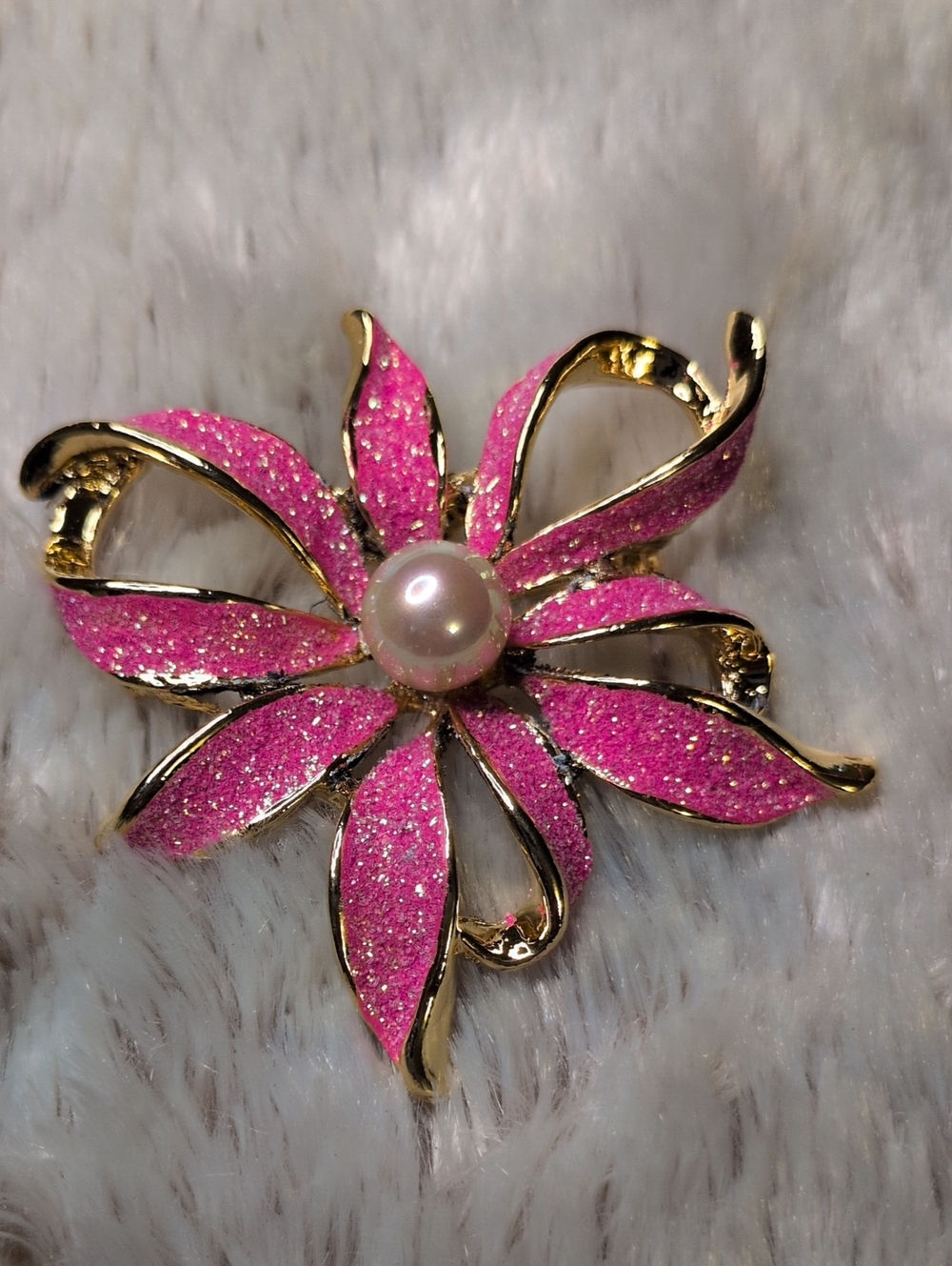Vintage Signed Dolphin Oro Hot Pink Glitter Enamel Pearl Flower Brooch Pin